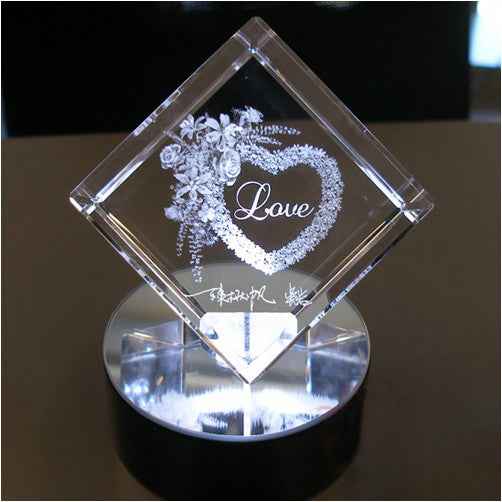 3D Crystal Diamond Cut Corner